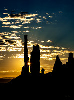 Dawn at the Totems, Monument Valley